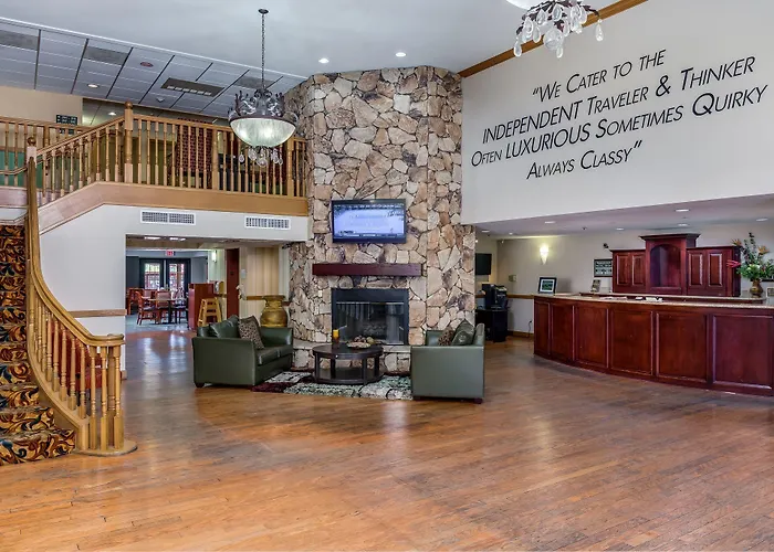 Aiden By Western North Hotel 3*